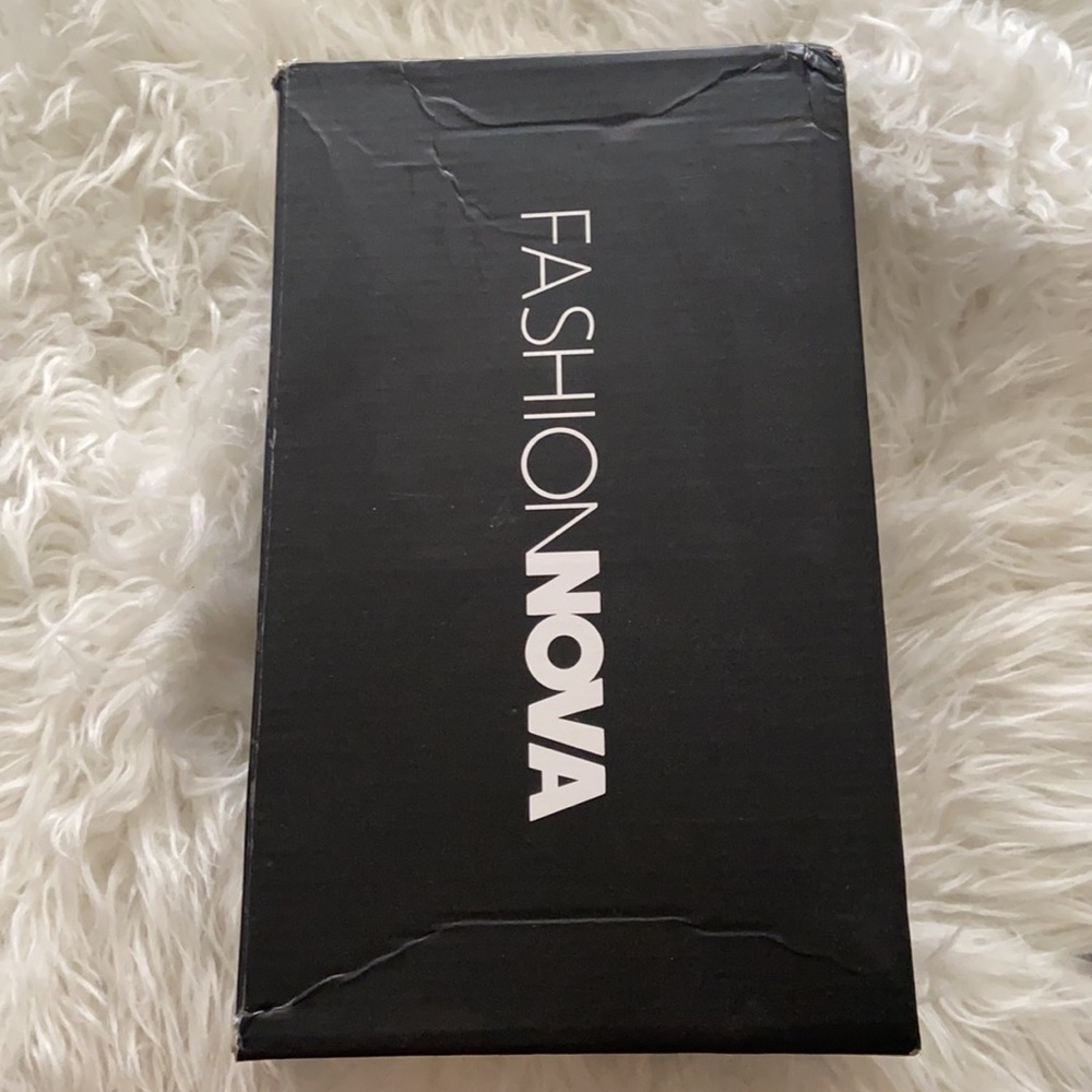 Fashion nova nude heels, Size 9 new in box - Picture 4 of 6